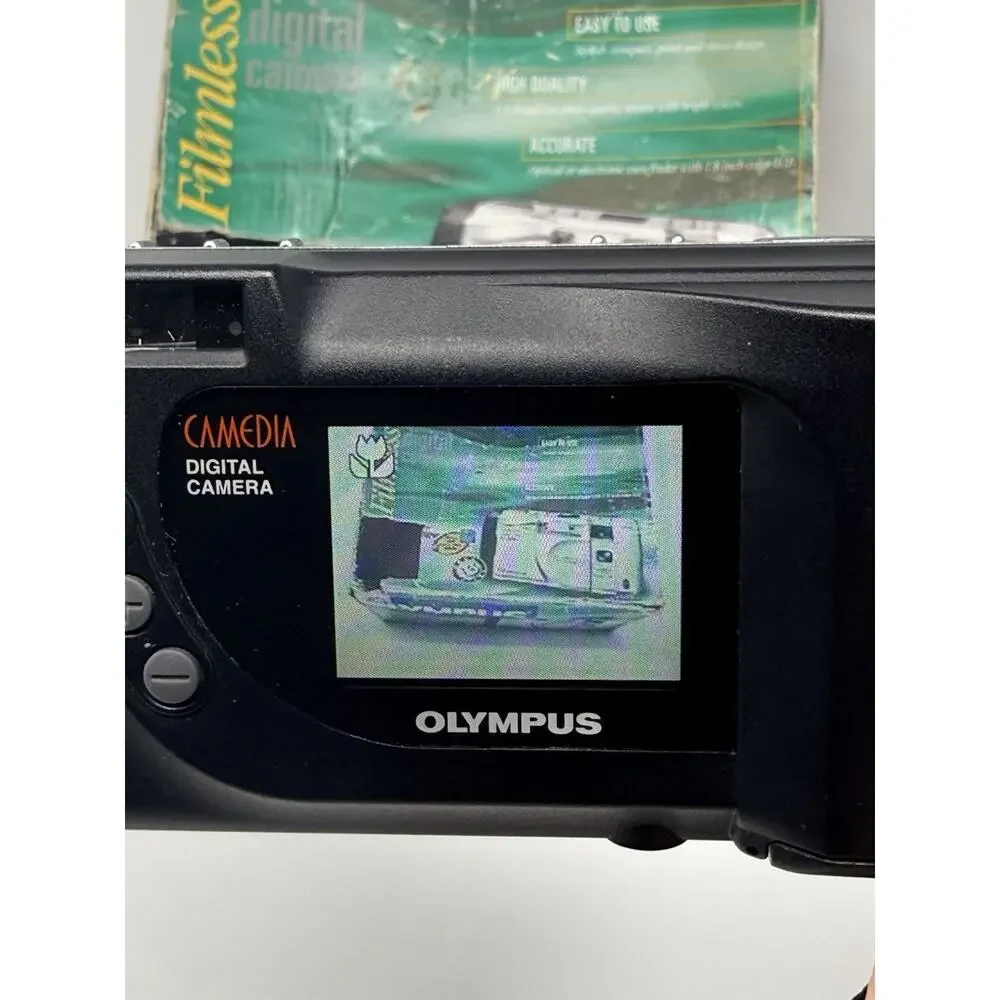 Olympus Camedia D 360 Digital Camera 1.3MP 8MB Card Tested Complete